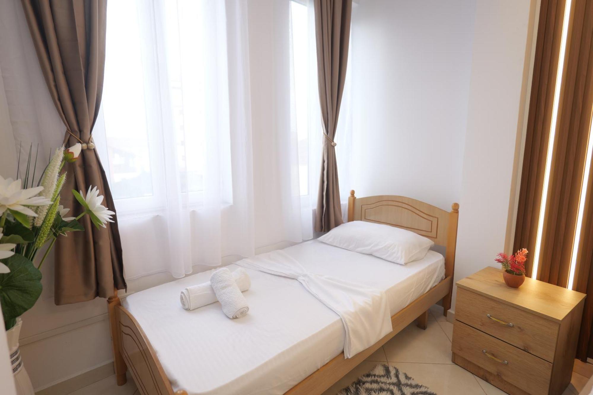 Golden Sleep Hostel شكودر المظهر الخارجي الصورة