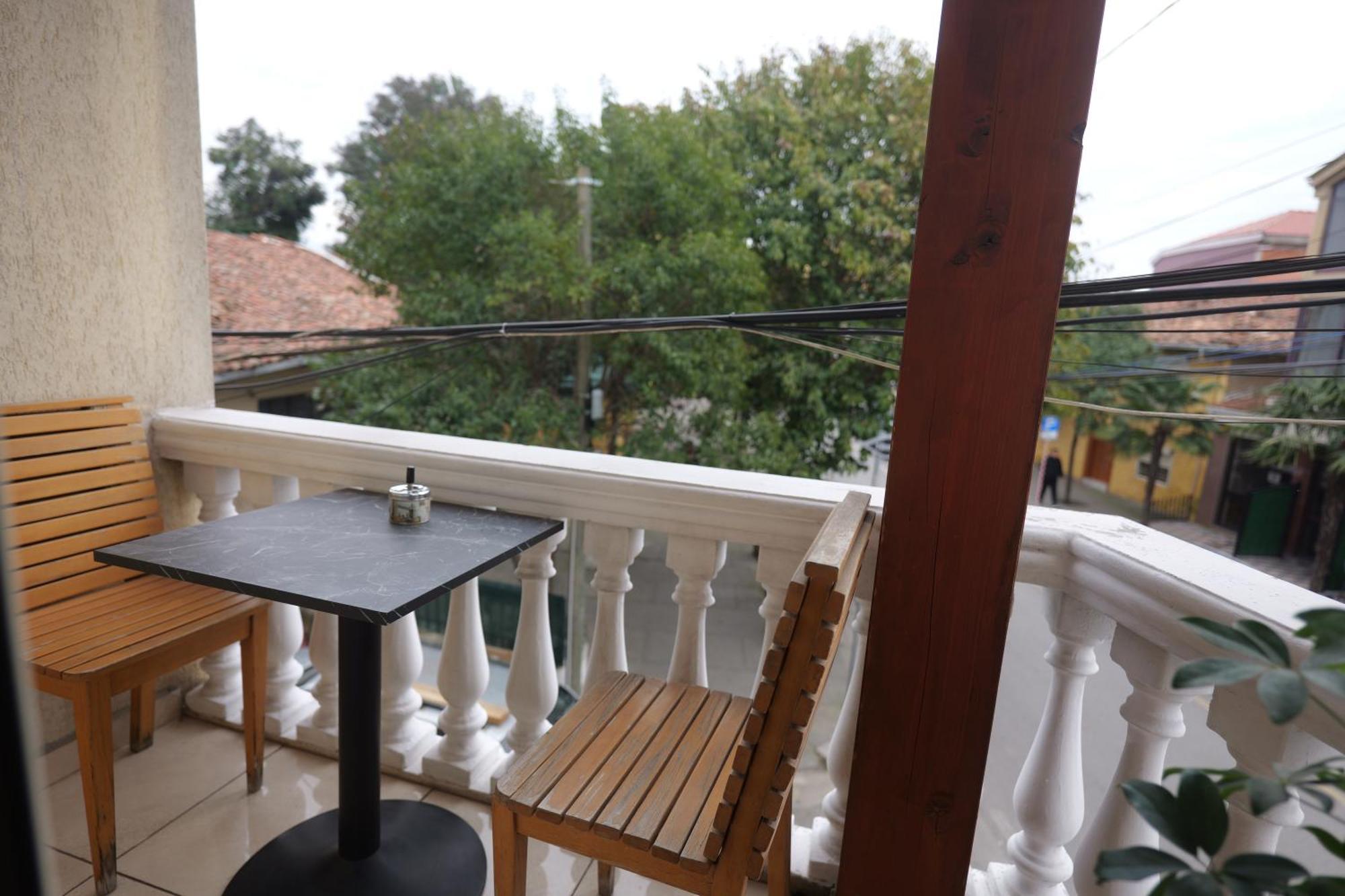 Golden Sleep Hostel شكودر المظهر الخارجي الصورة