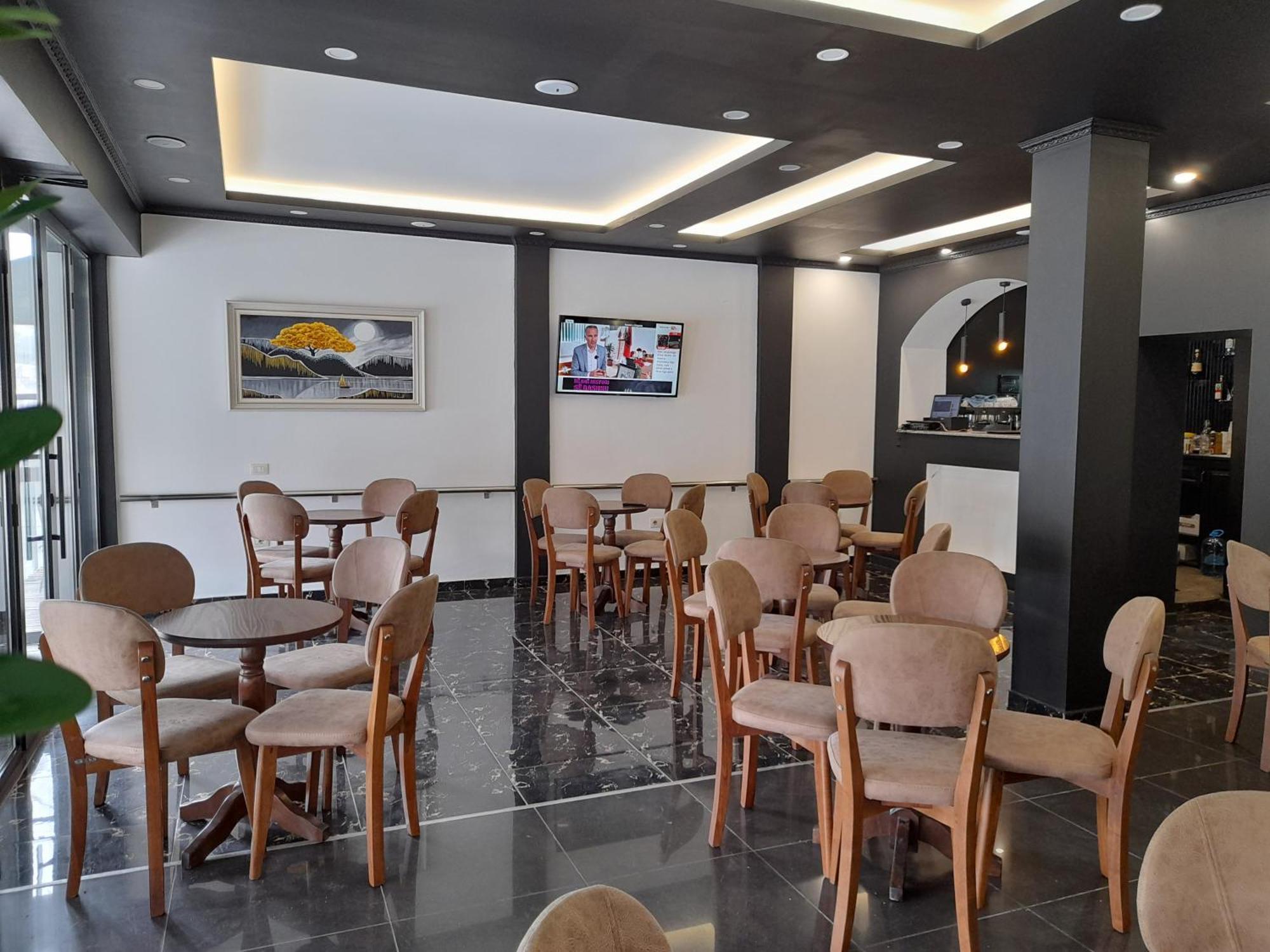Golden Sleep Hostel شكودر المظهر الخارجي الصورة