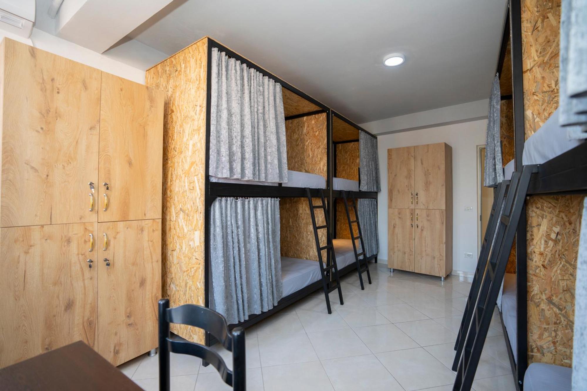 Golden Sleep Hostel شكودر المظهر الخارجي الصورة
