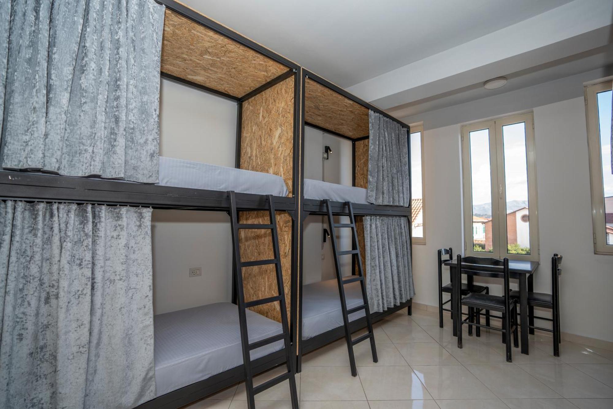 Golden Sleep Hostel شكودر المظهر الخارجي الصورة