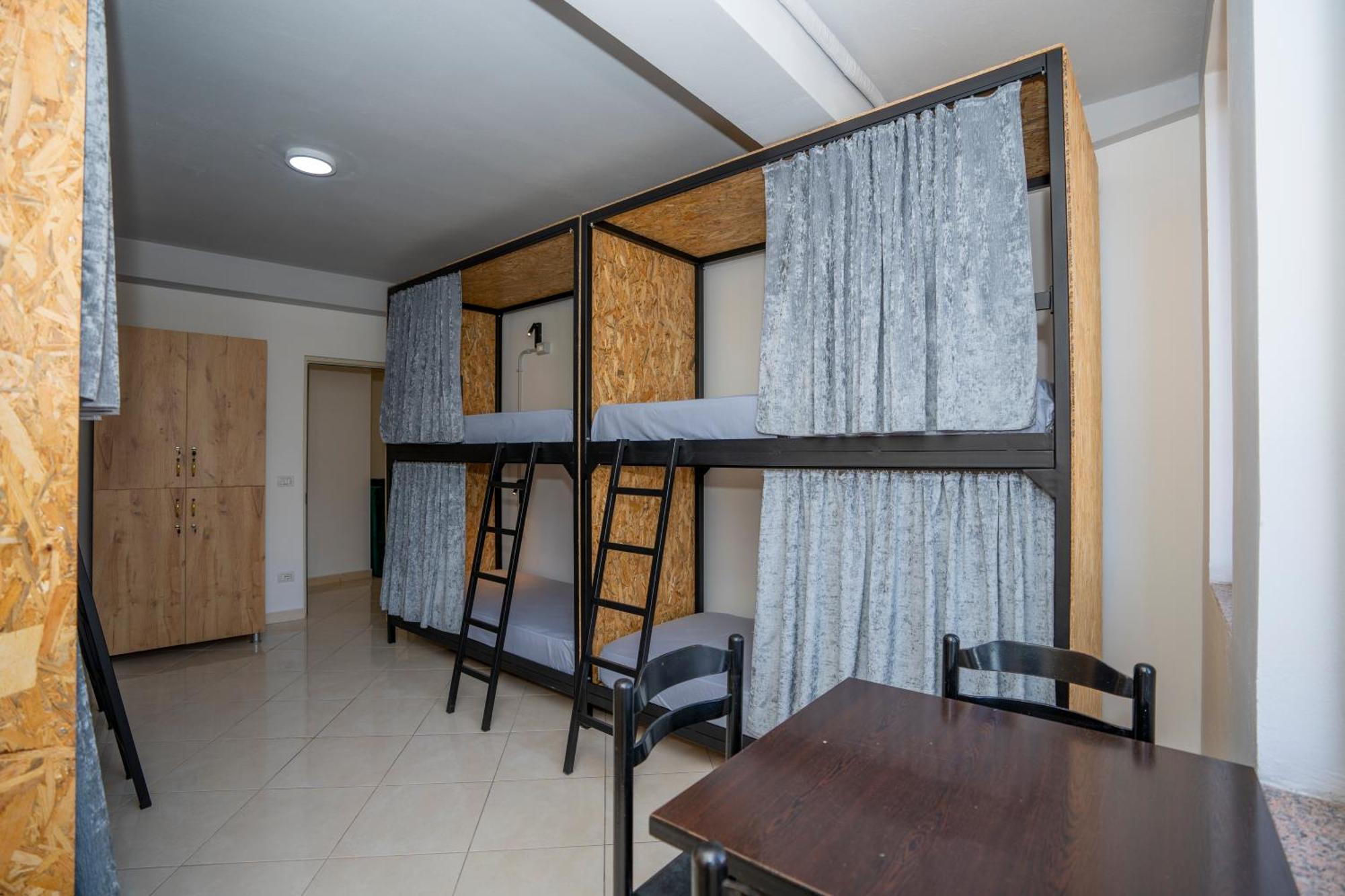 Golden Sleep Hostel شكودر المظهر الخارجي الصورة
