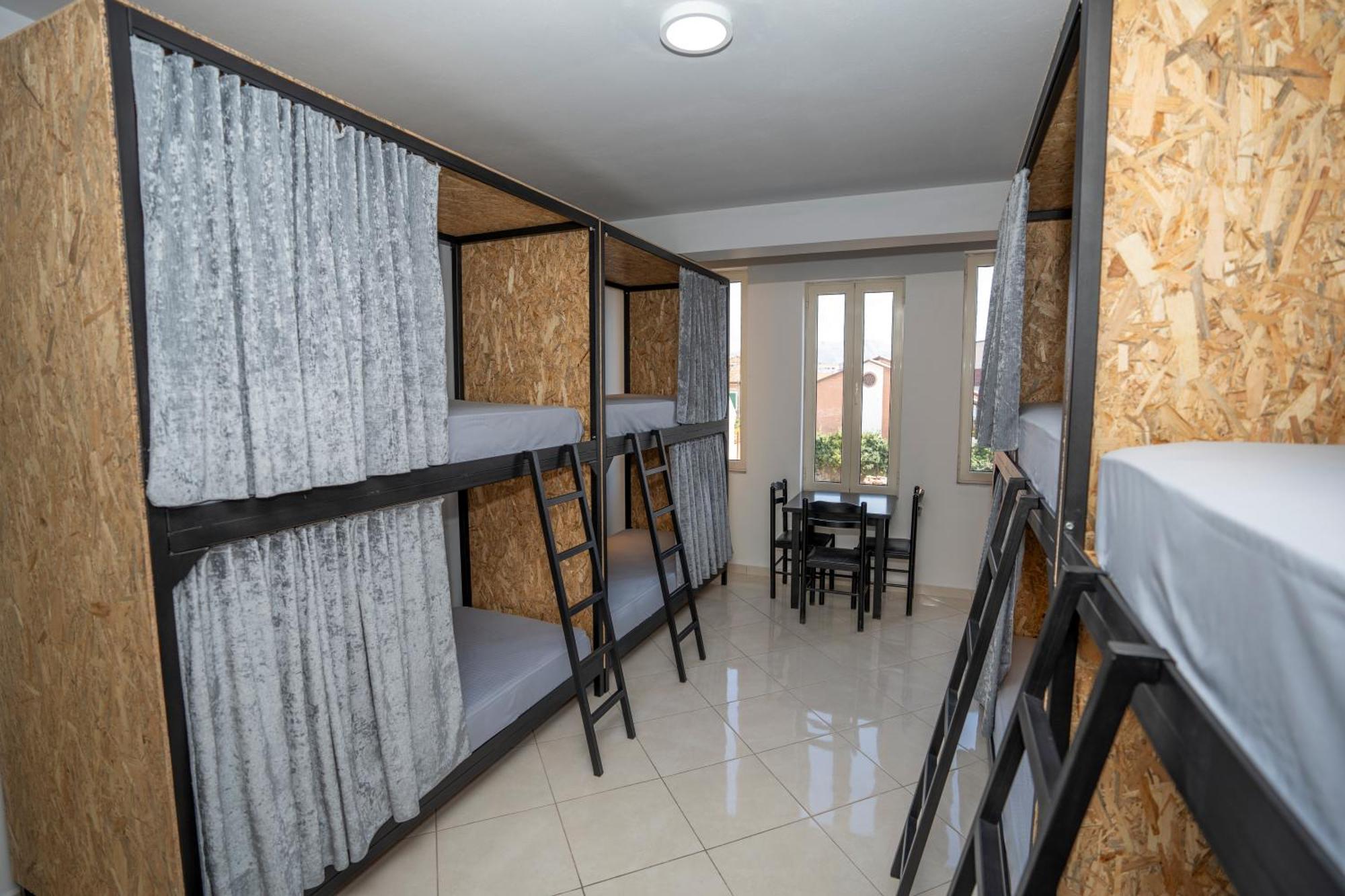 Golden Sleep Hostel شكودر المظهر الخارجي الصورة